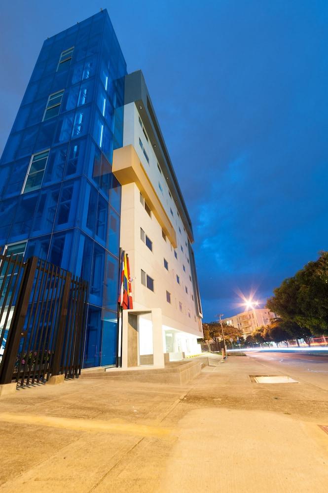 Hotel Blue 66 Кали Экстерьер фото