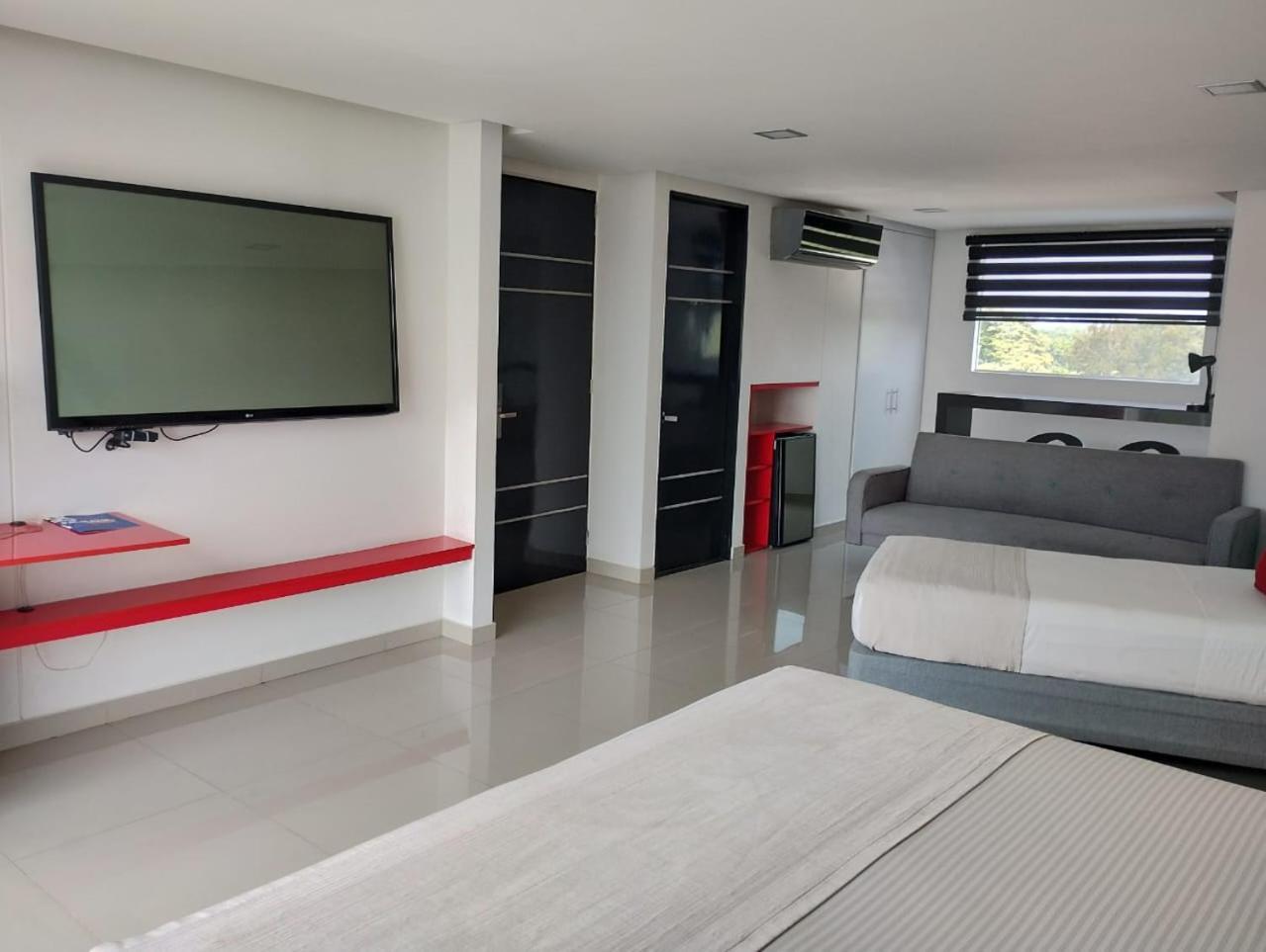 Hotel Blue 66 Кали Экстерьер фото